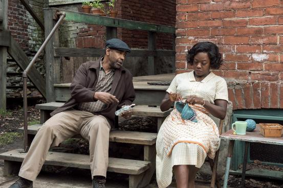 mc-fences-denzel-washington-20161231.jpg